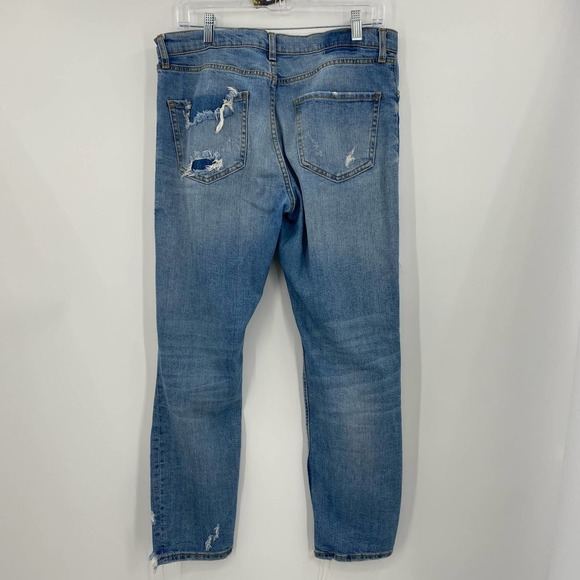 ZARA Woman Premium Denim Distressed High Rise Raw Hem Jeans Size 8 - Picture 2 of 3